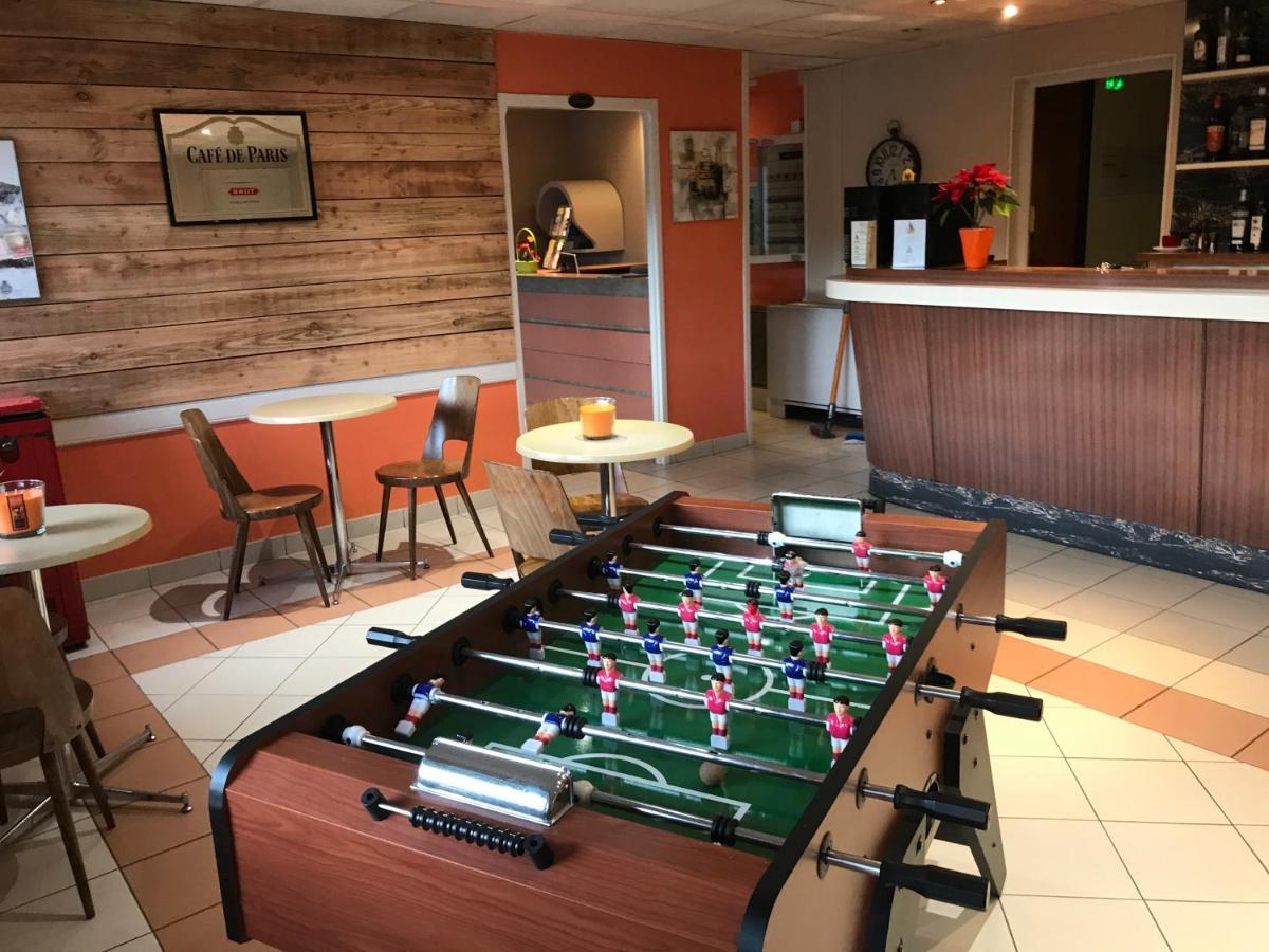 Hotel Les Chenes Систерон Экстерьер фото